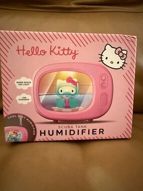 Hello Kitty Scuba Tank Humidifier 💗 LED Light USB Cute Sanrio NIB
